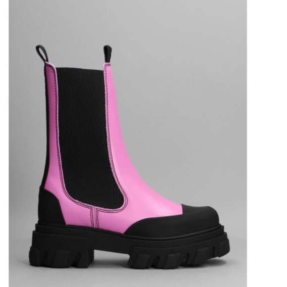 Ganni - Picture 2 of 8